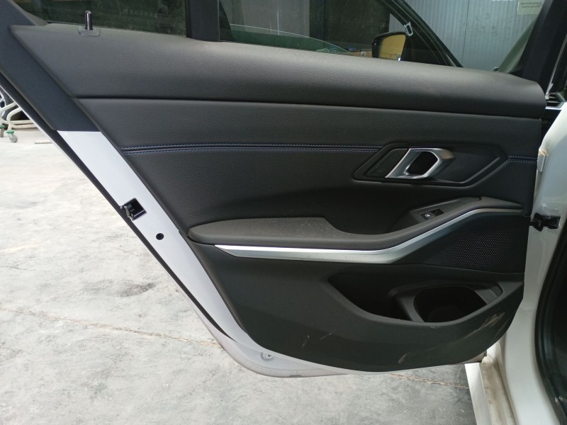 Recambio de guarnecido puerta trasera izquierda para bmw 3 (g20, g80, g28) 318 d mild-hybrid referencia OEM IAM   