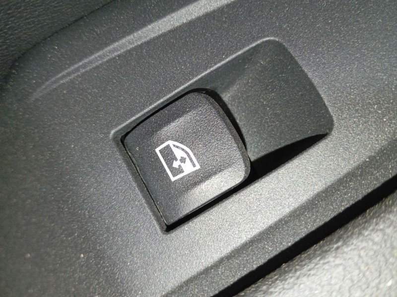 Recambio de mando elevalunas trasero izquierdo para bmw 3 (g20, g80, g28) 318 d mild-hybrid referencia OEM IAM   