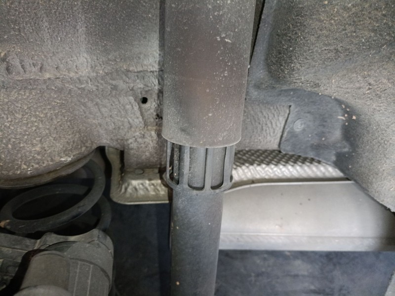 Recambio de amortiguador trasero izquierdo para skoda octavia iv (nx3, nn3, pv3) 2.0 tdi referencia OEM IAM   