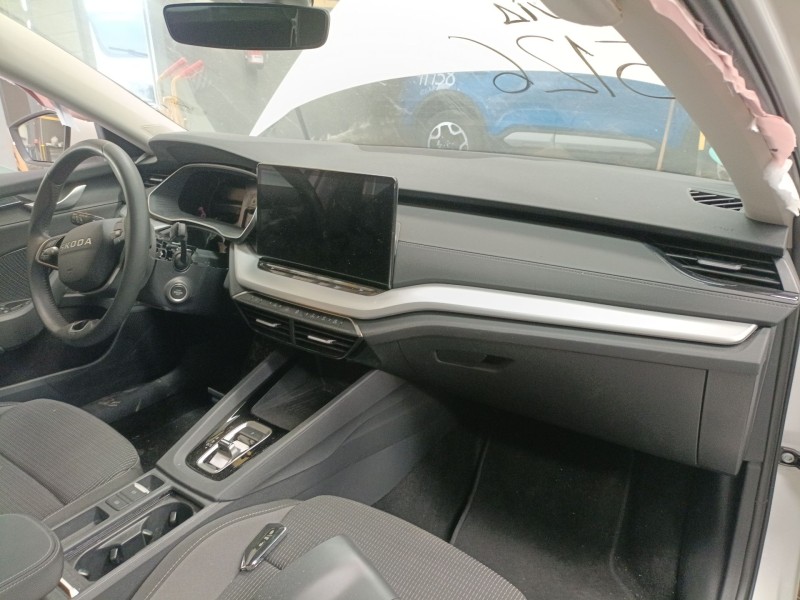 Recambio de salpicadero para skoda octavia iv (nx3, nn3, pv3) 2.0 tdi referencia OEM IAM   