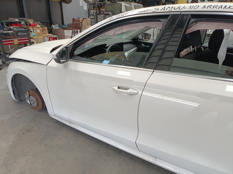 Recambio de puerta delantera izquierda para skoda octavia iv (nx3, nn3, pv3) 2.0 tdi referencia OEM IAM   