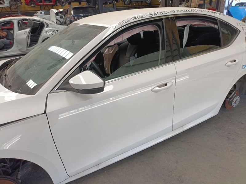 Recambio de puerta delantera izquierda para skoda octavia iv (nx3, nn3, pv3) 2.0 tdi referencia OEM IAM   