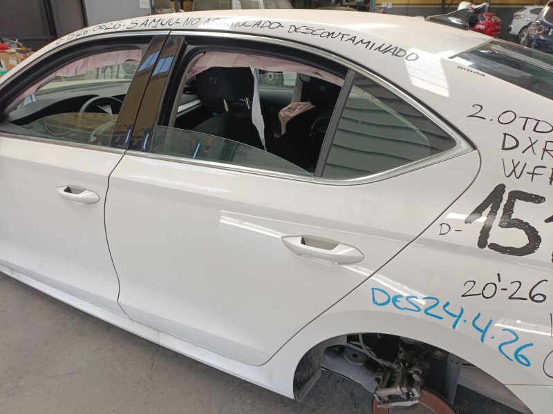Recambio de puerta trasera izquierda para skoda octavia iv (nx3, nn3, pv3) 2.0 tdi referencia OEM IAM   