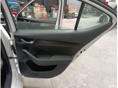 Recambio de guarnecido puerta trasera derecha para skoda octavia iv (nx3, nn3, pv3) 2.0 tdi referencia OEM IAM   