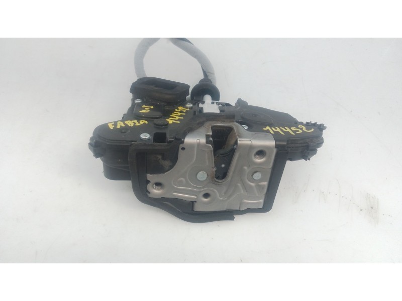 Recambio de cerradura puerta delantera izquierda para skoda fabia iv (pj3) 1.0 tsi referencia OEM IAM   
