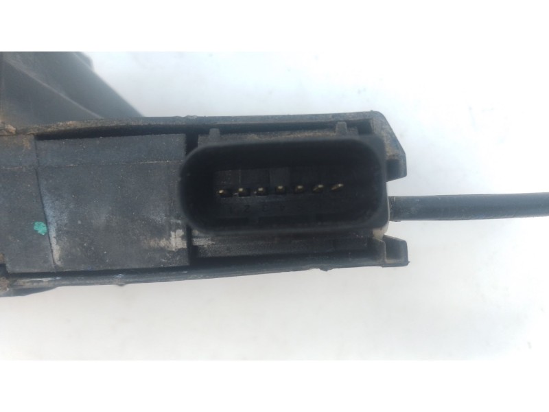 Recambio de cerradura puerta trasera derecha para citroën c4 picasso ii 1.2 thp 130 referencia OEM IAM   