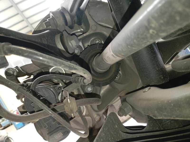 Recambio de mangueta trasera derecha para bmw 3 (g20, g80, g28) 318 d mild-hybrid referencia OEM IAM   