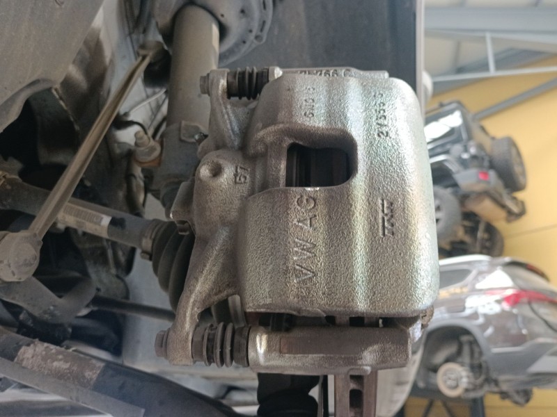 Recambio de pinza freno delantera izquierda para skoda octavia iv (nx3, nn3, pv3) 2.0 tdi referencia OEM IAM   