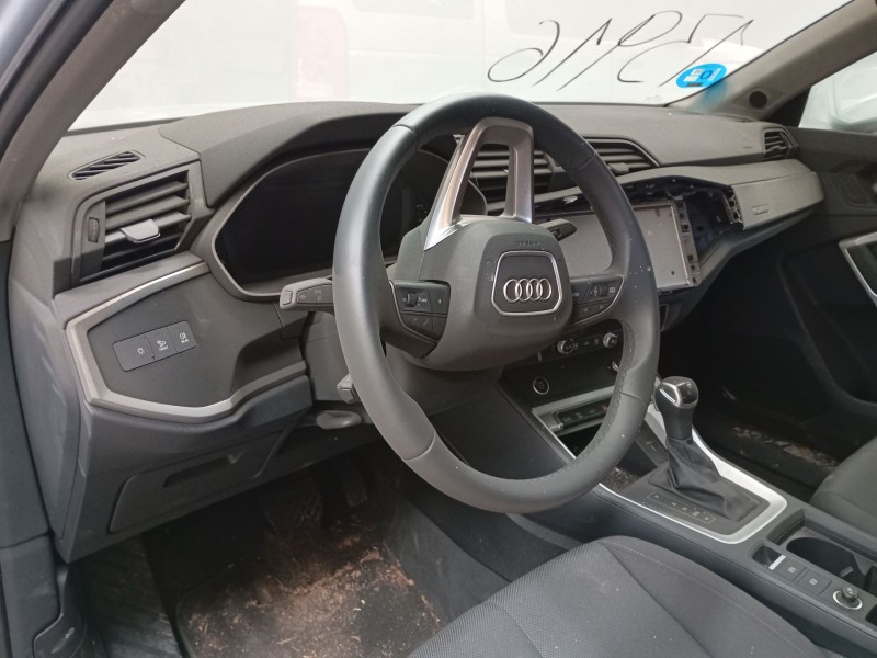 audi q3 sportback (f3n) del año 2022