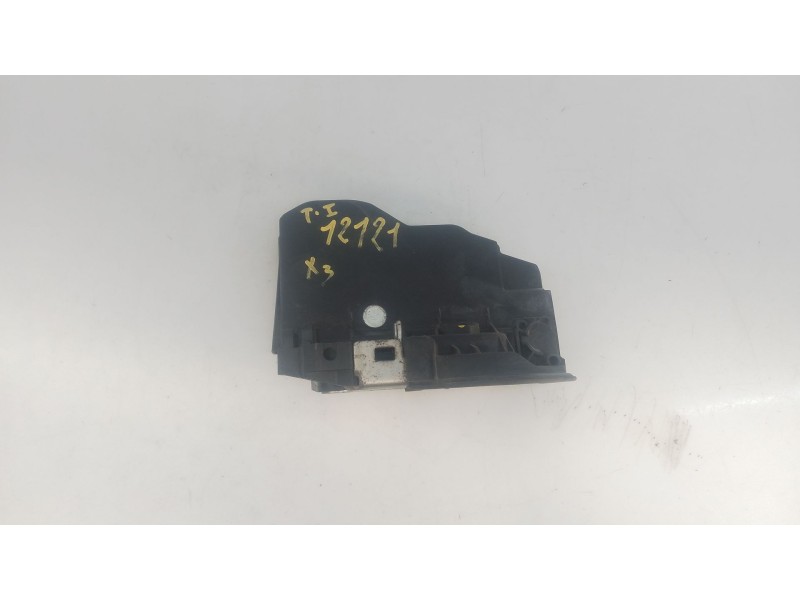 Recambio de cerradura puerta trasera izquierda para bmw x3 (e83) 2.0d referencia OEM IAM   