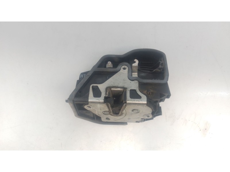 Recambio de cerradura puerta trasera izquierda para bmw x3 (e83) 2.0d referencia OEM IAM   