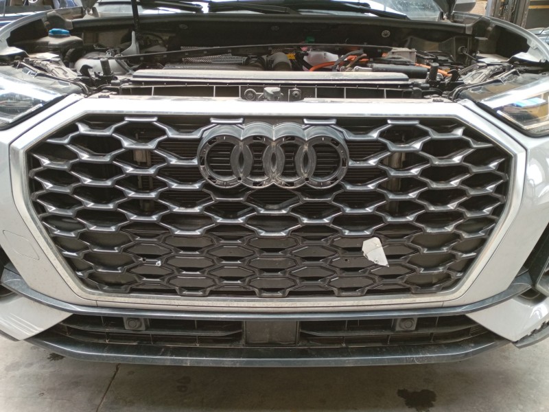 Recambio de rejilla delantera para audi q3 sportback (f3n) 45 tfsi e referencia OEM IAM   