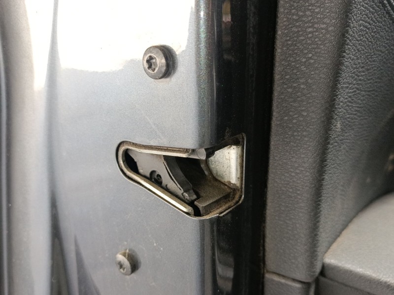 Recambio de cerradura puerta delantera izquierda para bmw x1 (e84) sdrive 18 d referencia OEM IAM   
