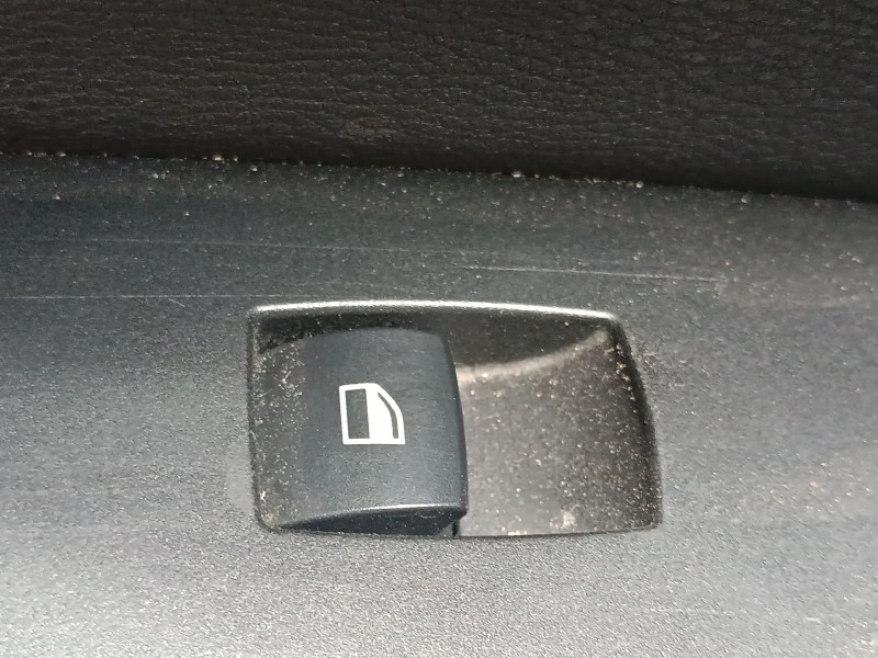 Recambio de mando elevalunas trasero izquierdo para bmw x1 (e84) sdrive 18 d referencia OEM IAM   