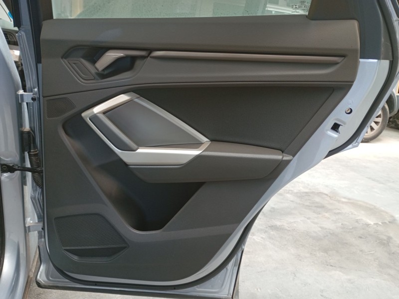 Recambio de guarnecido puerta trasera derecha para audi q3 sportback (f3n) 45 tfsi e referencia OEM IAM   