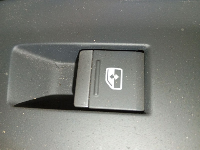 Recambio de mando elevalunas trasero derecho para audi q3 sportback (f3n) 45 tfsi e referencia OEM IAM   