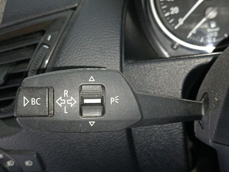 Recambio de mando intermitentes para bmw x1 (e84) sdrive 18 d referencia OEM IAM   