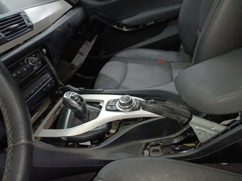 Recambio de consola central para bmw x1 (e84) sdrive 18 d referencia OEM IAM   