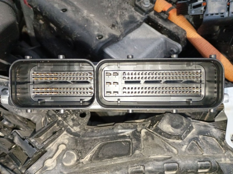 Recambio de centralita motor uce para audi q3 sportback (f3n) 45 tfsi e referencia OEM IAM 04E907309CG  