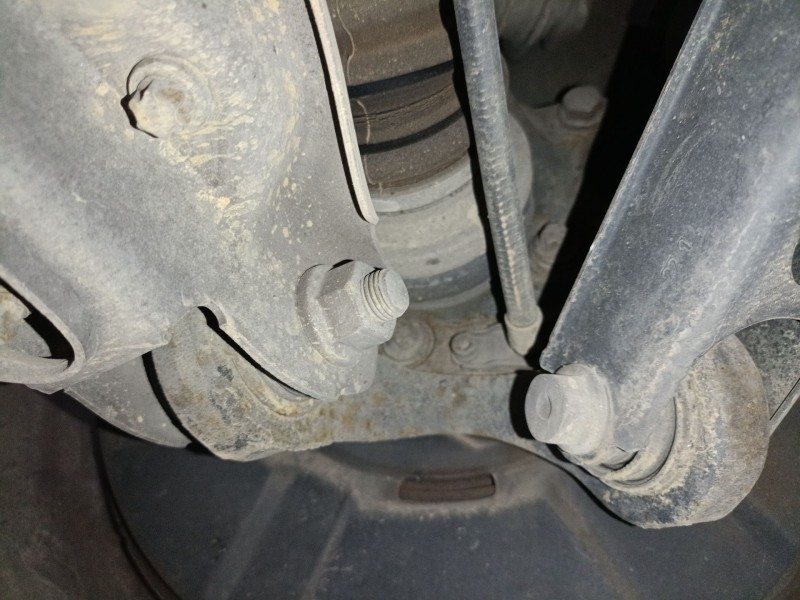Recambio de mangueta trasera izquierda para bmw x1 (e84) sdrive 18 d referencia OEM IAM   