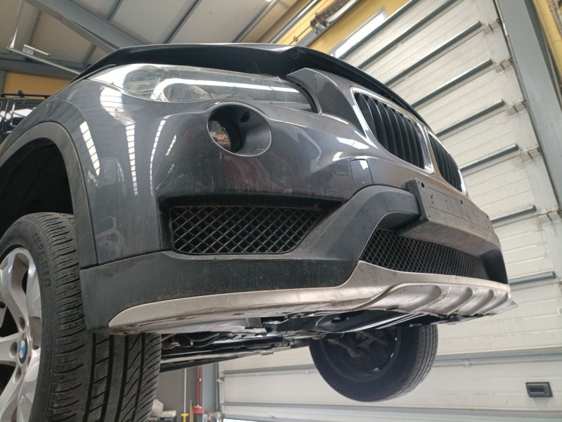 Recambio de paragolpes delantero para bmw x1 (e84) sdrive 18 d referencia OEM IAM   