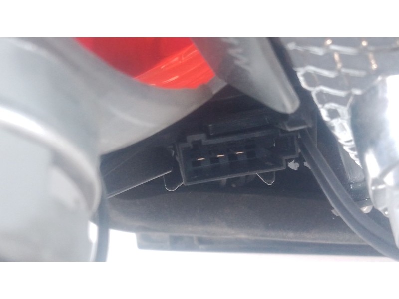 Recambio de piloto trasero izquierdo porton para opel astra j sedán 1.7 cdti (69) referencia OEM IAM   