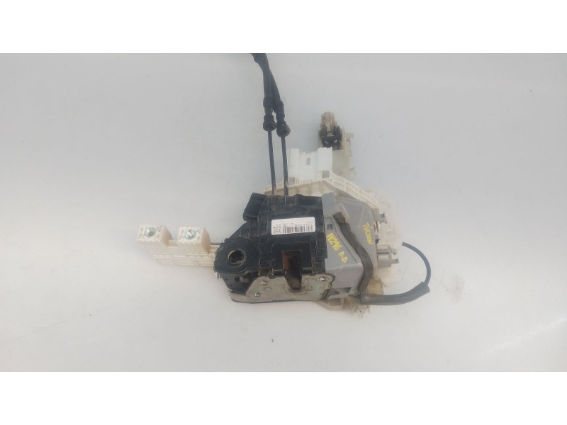 Recambio de cerradura puerta delantera derecha para hyundai tucson (tl, tle) 2.0 crdi a las 4 ruedas referencia OEM IAM 81320D30
