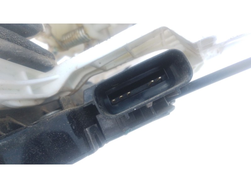 Recambio de cerradura puerta delantera derecha para hyundai tucson (tl, tle) 2.0 crdi a las 4 ruedas referencia OEM IAM 81320D30