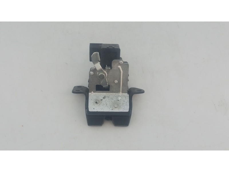 Recambio de cerradura maletero / porton para kia cee´d (jd) 1.4 crdi 90 referencia OEM IAM   