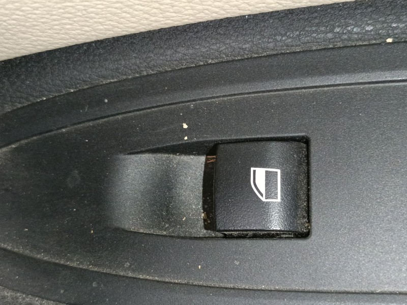 Recambio de mando elevalunas delantero derecho para bmw x1 (f48) xdrive 25 d referencia OEM IAM   