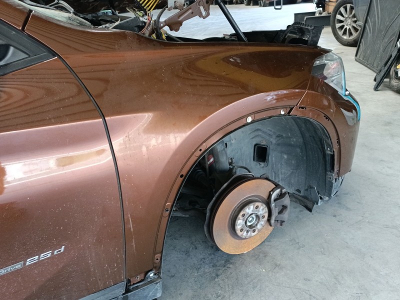 Recambio de aleta delantera derecha para bmw x1 (f48) xdrive 25 d referencia OEM IAM   