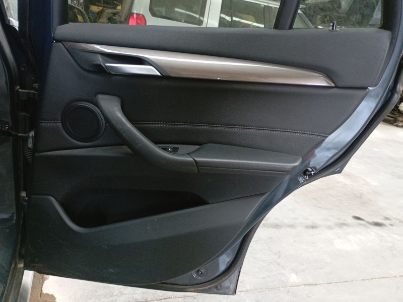 Recambio de guarnecido puerta trasera derecha para bmw x1 (f48) sdrive 18 d referencia OEM IAM   
