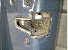 CERRADURA PUERTA DELANTERA IZQUIERDA 