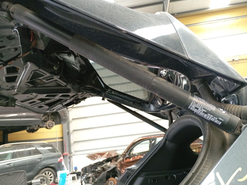 Recambio de amortiguador trasero derecho porton para bmw x1 (f48) sdrive 18 d referencia OEM IAM 7481807  