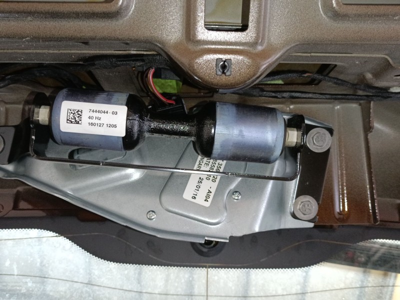 Recambio de motor limpia trasero para bmw x1 (f48) xdrive 25 d referencia OEM IAM 18558210  