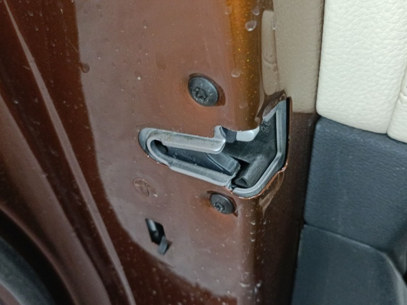 Recambio de cerradura puerta trasera izquierda para bmw x1 (f48) xdrive 25 d referencia OEM IAM   