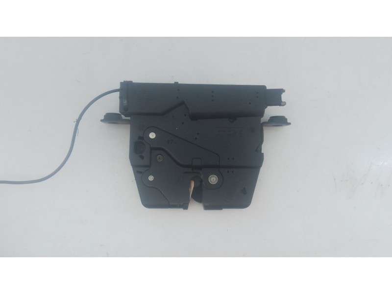 Recambio de cerradura maletero / porton para bmw x1 (e84) sdrive 18 d referencia OEM IAM   