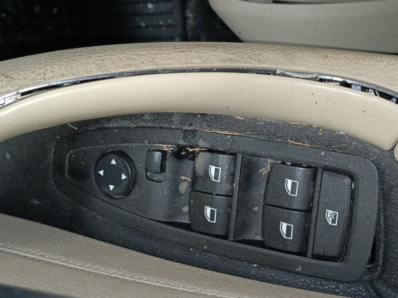 Recambio de mando elevalunas delantero izquierdo para bmw x1 (f48) xdrive 25 d referencia OEM IAM   