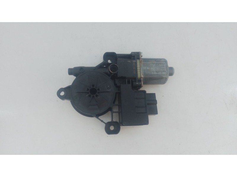 Recambio de motor elevalunas trasero derecho para skoda kamiq (nw4) 1.0 tsi referencia OEM IAM   