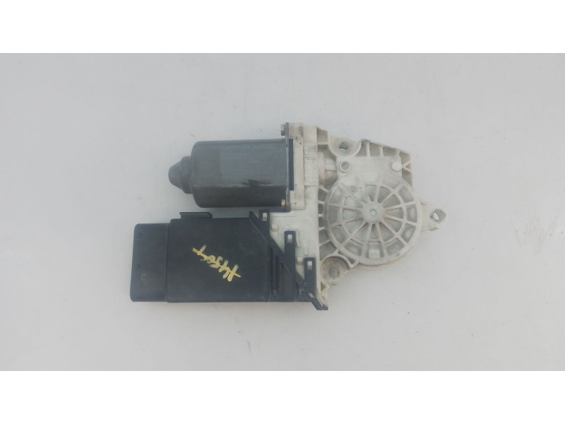 Recambio de motor elevalunas delantero izquierdo para seat leon (1m1) stella referencia OEM IAM   