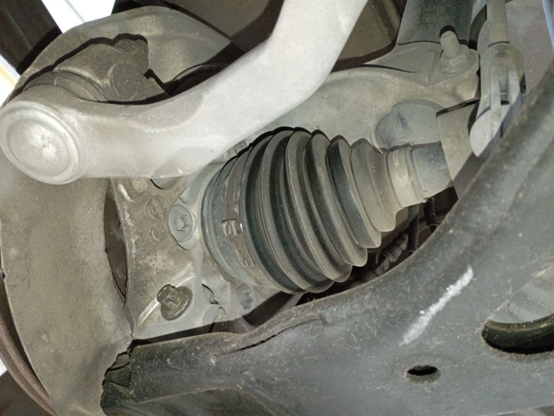 Recambio de mangueta delantera izquierda para bmw x1 (f48) sdrive 18 d referencia OEM IAM   