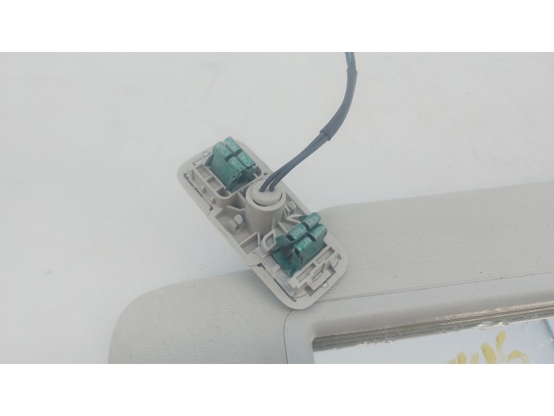 Recambio de parasol izquierdo para volkswagen taigo (cs1) 1.0 tsi referencia OEM IAM   