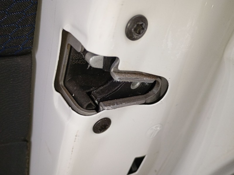 Recambio de cerradura puerta trasera derecha para bmw x1 (f48) sdrive 18 d referencia OEM IAM   