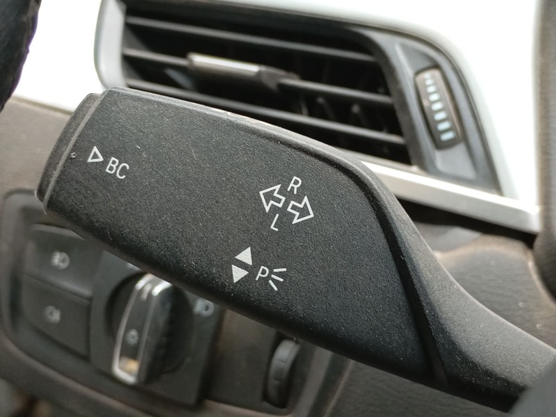Recambio de mando intermitentes para bmw x1 (f48) sdrive 18 d referencia OEM IAM   
