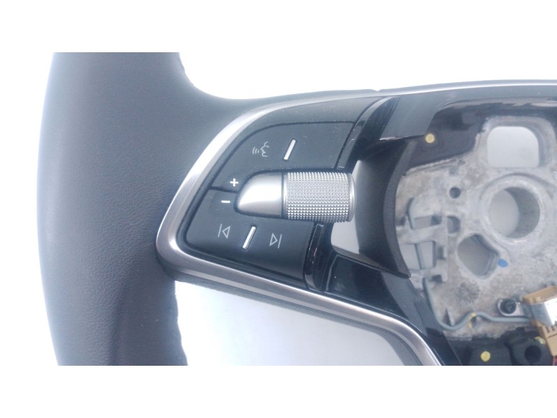 Recambio de volante para skoda fabia iv (pj3) 1.0 tsi referencia OEM IAM   