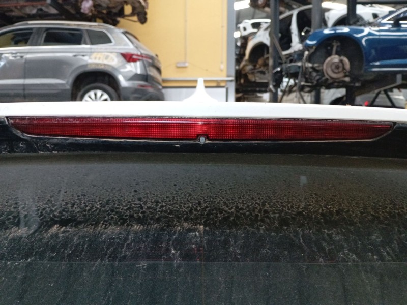 Recambio de luz central de freno para bmw x1 (f48) sdrive 18 d referencia OEM IAM   