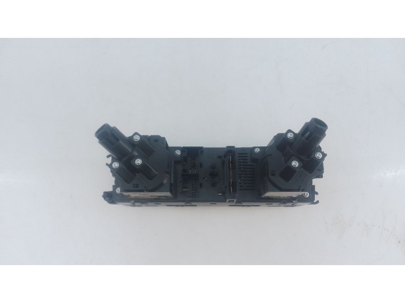 Recambio de mando climatizador para skoda fabia iv (pj3) 1.0 tsi referencia OEM IAM   