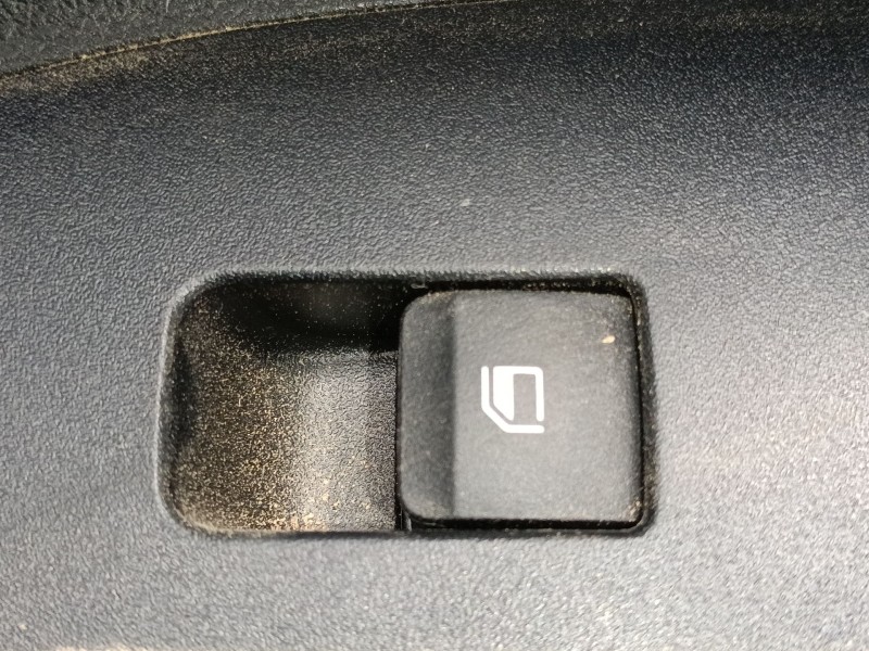 Recambio de mando elevalunas trasero derecho para hyundai i20 iii (bc3, bi3) 1.6 t-gdi referencia OEM IAM   