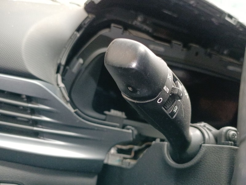 Recambio de mando intermitentes para hyundai i20 iii (bc3, bi3) 1.6 t-gdi referencia OEM IAM   