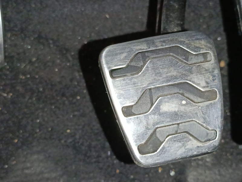 Recambio de pedal freno para hyundai i20 iii (bc3, bi3) 1.6 t-gdi referencia OEM IAM   